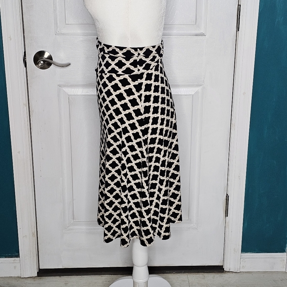 Lularoe Azure Skirt XS - Picture 8 of 16